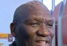 South African official denies 10 000 policemen in jail South African official denies 10 000 policemen in jail