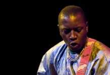 Vieux Farka Toure coming out of his father’s shadow jpg_VFTlivebyLauraWilliams.jpg