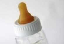 Wash and disinfect baby bottles: a priority for infant health Wash and disinfect baby bottles: a priority for infant health