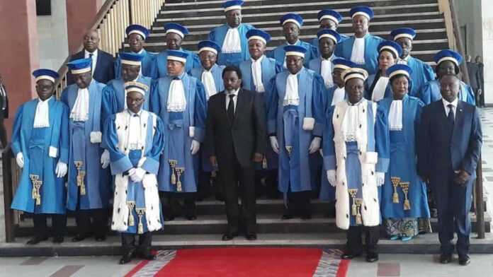 Joseph Kabila au Parlement pour assister à la prestation de serment des 4 nouveaux membres de la Cour Constitutionnelle