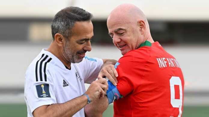 Gianni Infantino et Youri Djorkaeff Gianni Infantino et Youri Djorkaeff