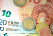 Le transfert d’argent vers l’Afrique en hausse Pièces et billets